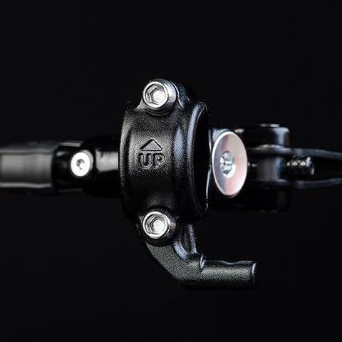 Formula Cura 4, 4-piston brakes